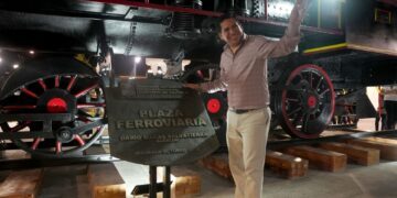 Alcalde Darío Macas inauguró la Plaza Ferroviaria