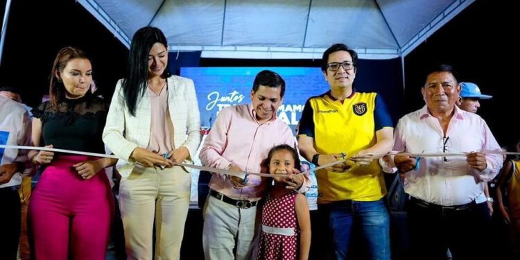 Alcalde inauguró espacios deportivos, recreativos en la Cdla. Federico Páez