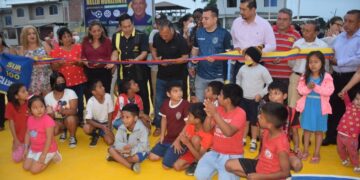 Prefectura inauguró nueva cancha en la Cdla. Bellos Horizontes