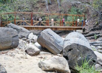 Bosque Petrificado de Puyango fue rehabilitado y mejorado