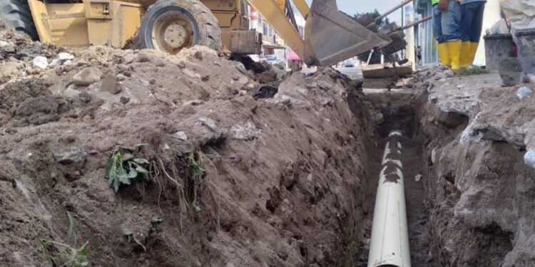 Red terciaria de alcantarillado fue instalada en la calle 9 de Mayo y 11va Norte