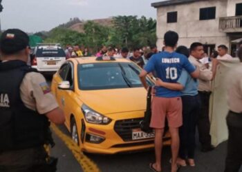 Taxista fue asesinado a balazos por sicarios.