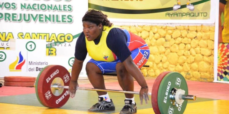 Que se realiza en Bogotá LISSETH AYOVÍ POR EL ORO Y PUNTOS PARA EL RANKING EN EL MUNDIAL DE PESAS