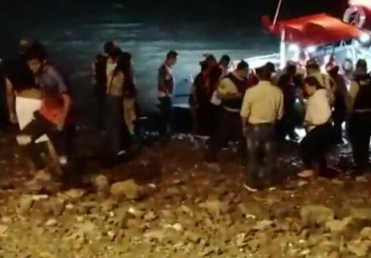 Una mujer se lanzó del Puente de la Unidad Nacional