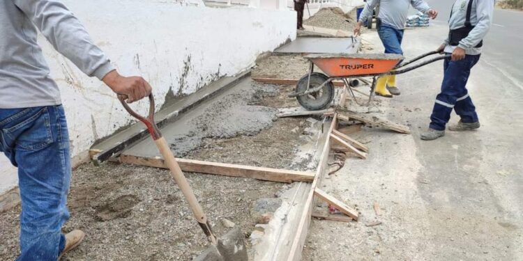 En Paccha se realizan trabajos de regeneración urbana.