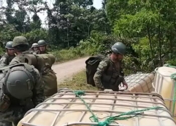 (Video) Militares y funcionarios de diferentes entidades gubernamentales realizaron un operativo contra la minería ilegal