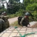 (Video) Militares y funcionarios de diferentes entidades gubernamentales realizaron un operativo contra la minería ilegal