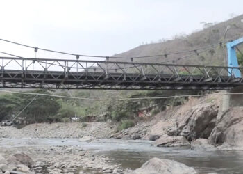 (Video) Integración vial con la reparación del puente sobre el río Pindo