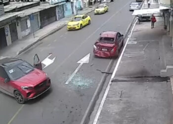 (Video) Cámaras de seguridad evidencian cómo sucedió un accidente de tránsito