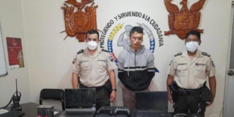 Lo aprehendieron con objetos de dudosa procedencia