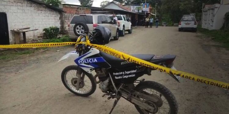 Funcionarios judiciales baleados en un restaurante fueron transferidos a hospital de Portoviejo