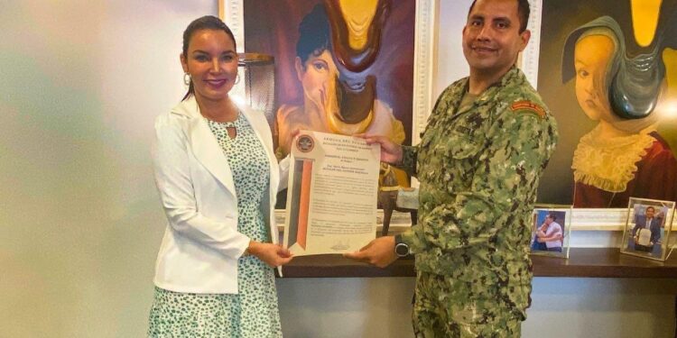 Comandante del Batallón de Infantería visitó la alcaldía de Machala