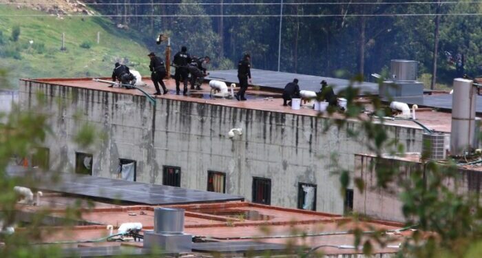2 privados de la libertad son procesados por asesinato en el CPL Turi