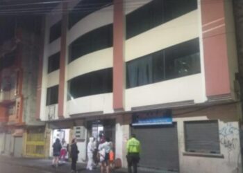 Antisociales se llevan 5 mil dólares de barbería