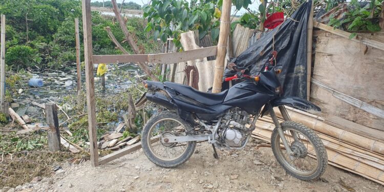 Motocicleta reportada como robada estaba abandonada