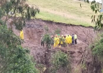 Fuerte invierno deja dos personas fallecieron por deslizamiento de tierra en Montufar