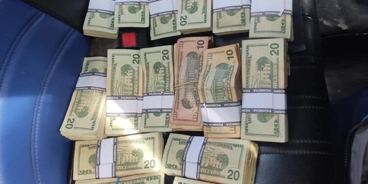 Policía frustró el robo de 30.000 dólares