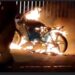 Prendieron fuego a moto de antisocial en Ibarra