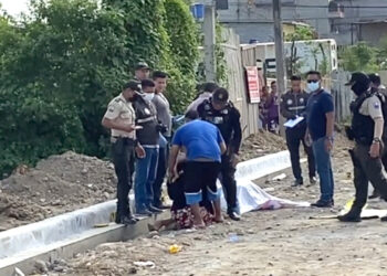 (Video) Mientras trabajaba en los bordillos llegaron sicarios y le descargaron varios disparos