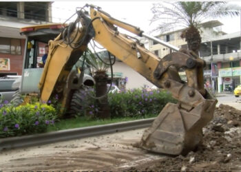 Empresa de Aguas Machala realizó la instalación de 30 metros de nueva red