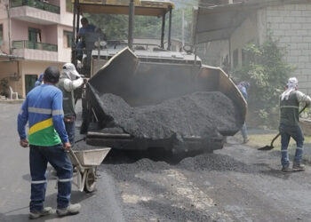 Trabajos ejecutados por la Prefectura de El Oro y Gad Municipal, las familias de la Cdla. El Progreso en el cantón Balsas