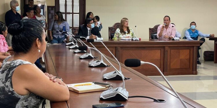 Prefectura socializó la remodelación del muelle de cabotaje de Puerto Bolívar