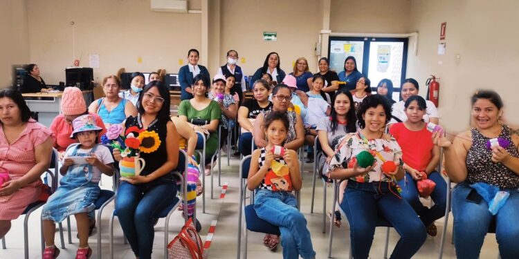 Inició el Curso Gratuito de Flores a Crochet en el Municipio