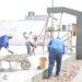Avanza la construcción de cancha en la Barriada El Triunfo