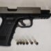 Abandonó un arma traumática para no ser detenido