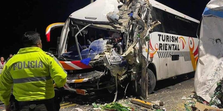 Accidente de tránsito dejó dos heridos de gravedad