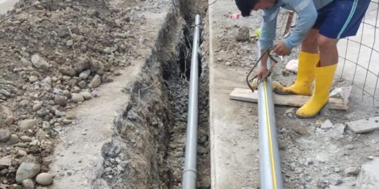 Aguas instaló red principal de distribución de agua potable