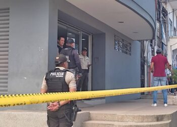 Atentado explosivo contra la Unidad Judicial del cantón La Libertad