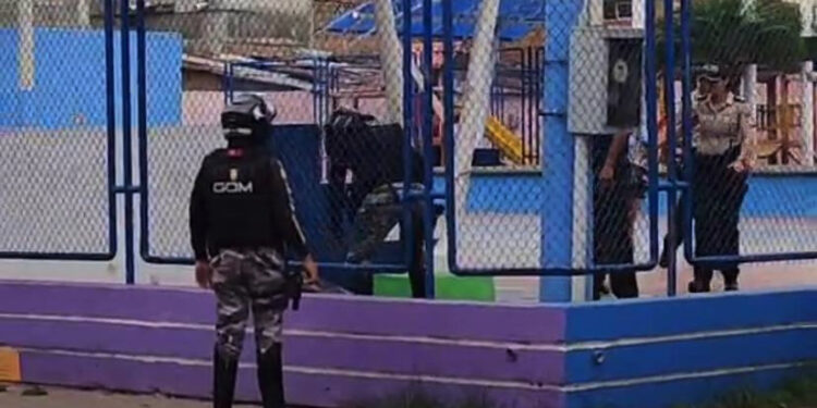 Sujetos llegaron a una cancha para asesinar a un extranjero