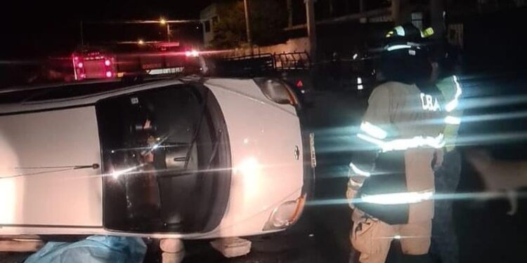 Falleció al volcar en el vehículo en que se movilizaba