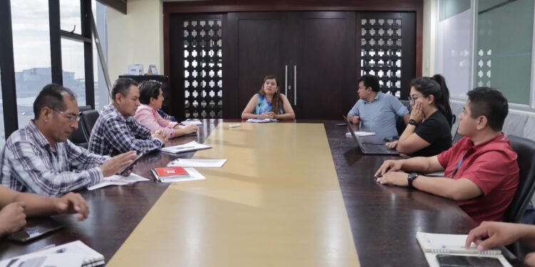 Viceprefecta mantuvo reunión con el Subsecretario del Ministerio del Ambiente