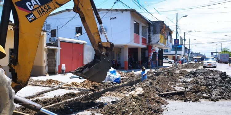 Aguas realiza la sustitución de red de agua en el Barrio Espíritu Santo