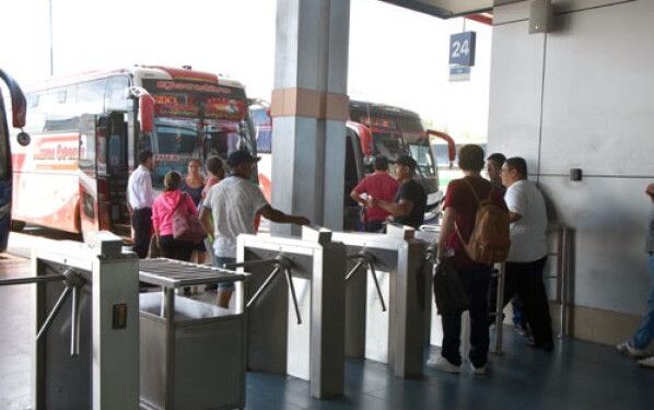 En este feriado aproximadamente 68.000 personas se movilizaron por el Terminal Terrestre de Machala