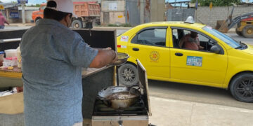 Las «Empanadas de Verde, en la vía Balosa, a la altura del Km 10.5 en la ciudadela Los Ángeles