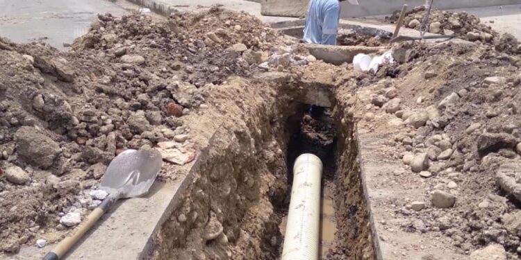 Aguas instaló red de alcantarillado en la Cdla. Lilian María