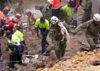 Siete serían los fallecidos en deslave en Alausí