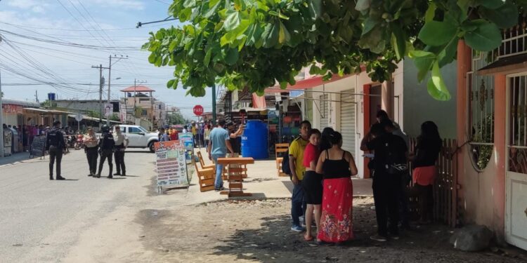 Sujetos en moto lo mataron en una cevichería