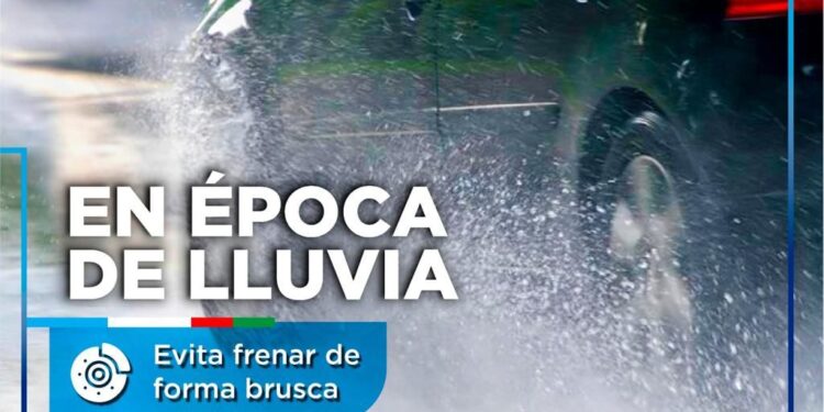 Movilidad recuerda conducir con precaución en la lluvia