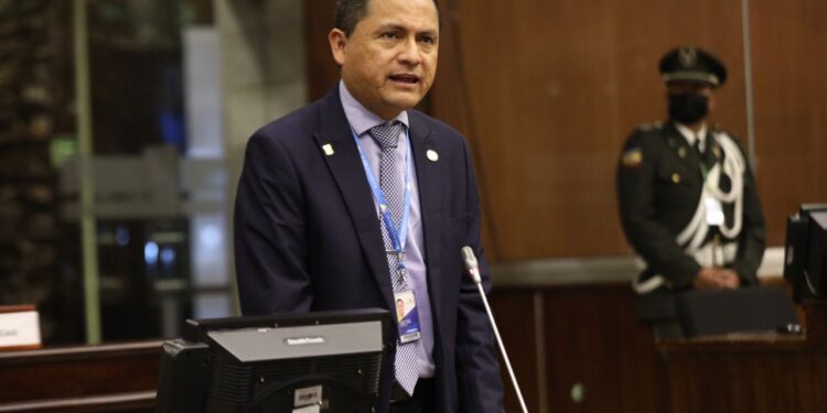 Asamblea aprueba el levantamiento de la reserva de la bitácora de la Presidencia