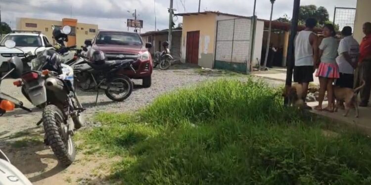 En una lavadora encontraron dos carros reportados como robados