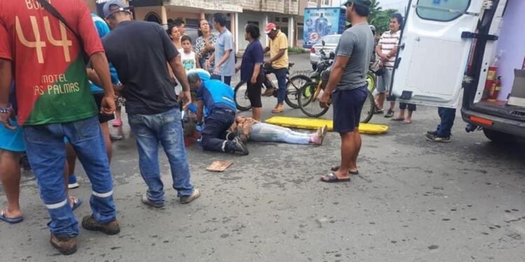Mujer quedó herida tras ser atropellada