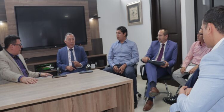 Prefectura de El Oro y UNEMI firmarán convenio para reforzar la educación universitaria