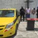 Se habrían movilizado en un taxi con un arma de fuego