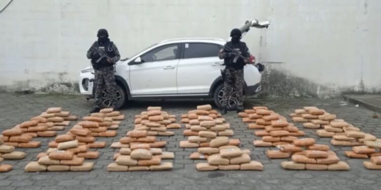 Droga era transportaba en un automóvil