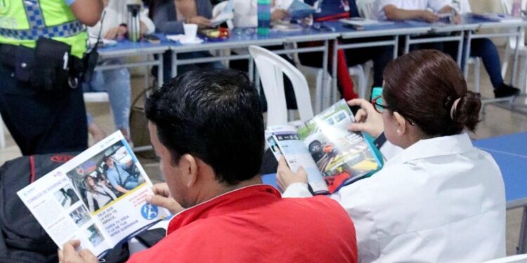 Movilidad capacitó a docentes del Colegio Marcel Laniado de Wind