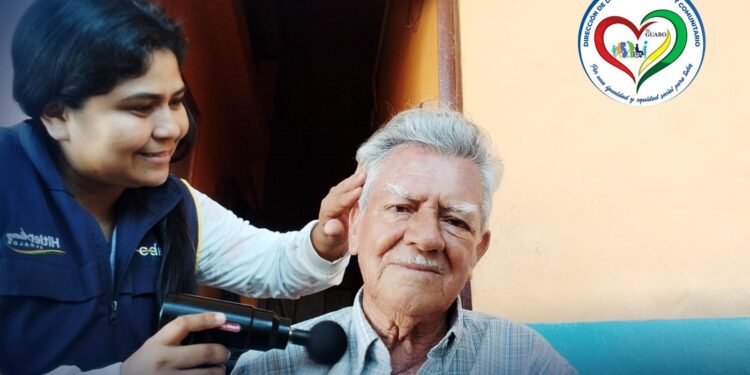 Funcionarios continúan atendiendo en el Proyecto Adulto Mayor en El Guabo